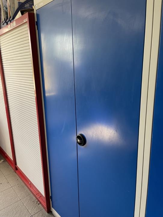 Used Workshop wing door cabinet 200x100 cm for Sale (Auction Premium) | NetBid Slovenija